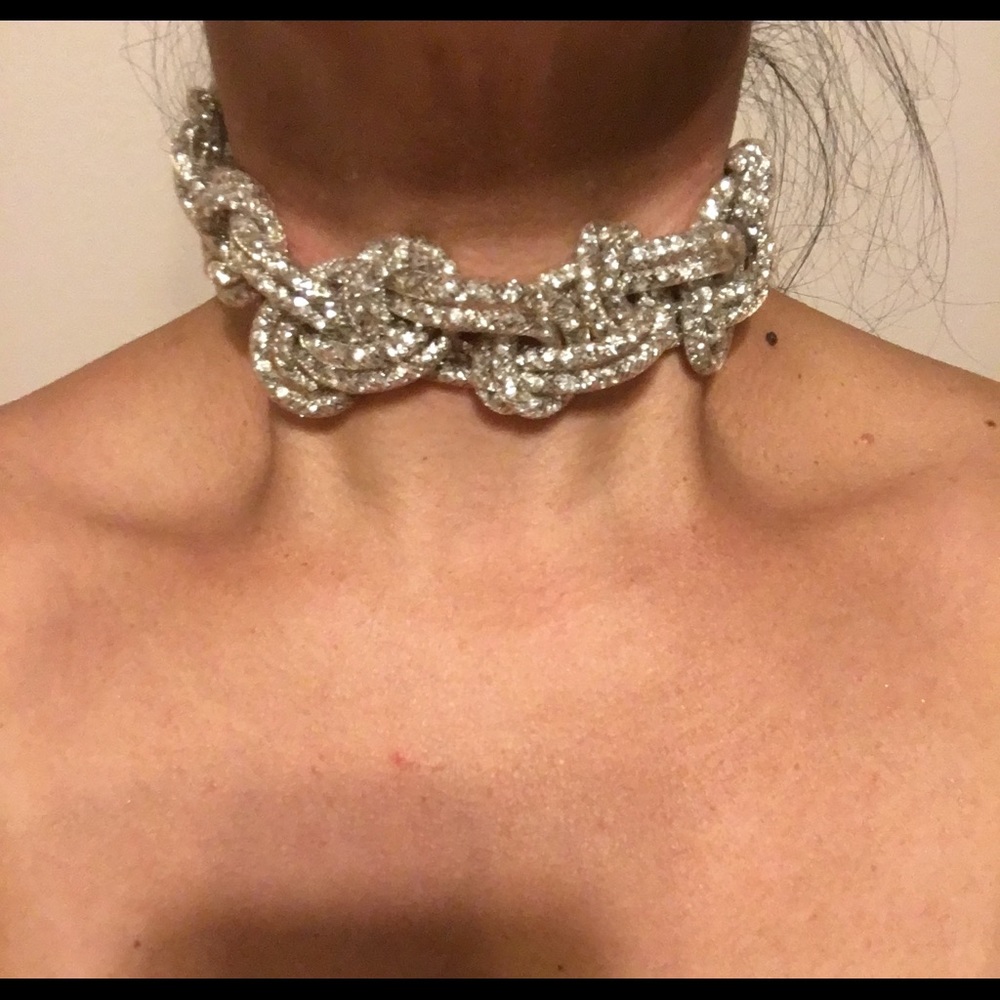 Chokers.